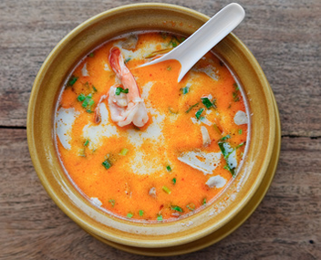 comment faire cuire la soupe Tom Kha Kung